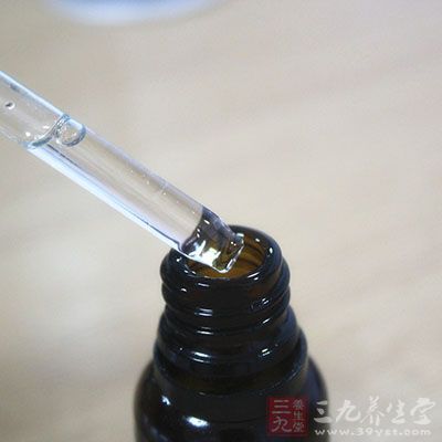 排毒精油有哪些_精油美白亮肤方法_精油护肤好处