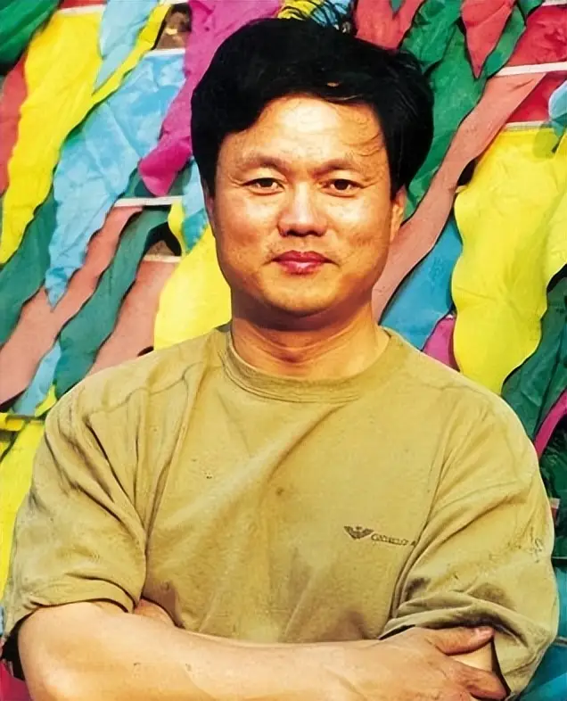 我国著名的艺术家有谁_著名艺术国家有几个_艺术出名的国家