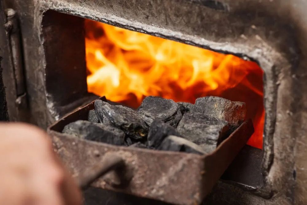 家庭燃气采暖安装图_北方农村煤改气后取暖费用高_村民因燃气价格高而受冻