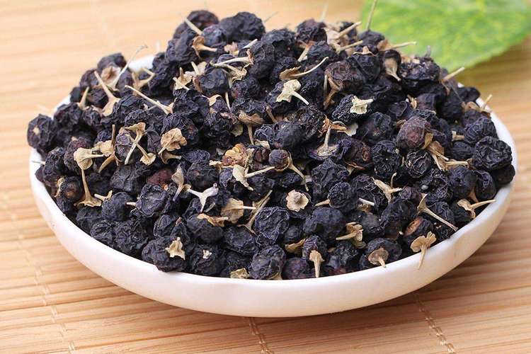 长期喝黑枸杞皮肤好得不得了_黑枸杞饮用方法_黑枸杞花青素功效