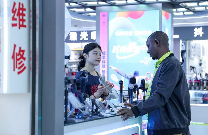 华强北产业升级路径_深圳茂业华强北店_华强北电子市场转型