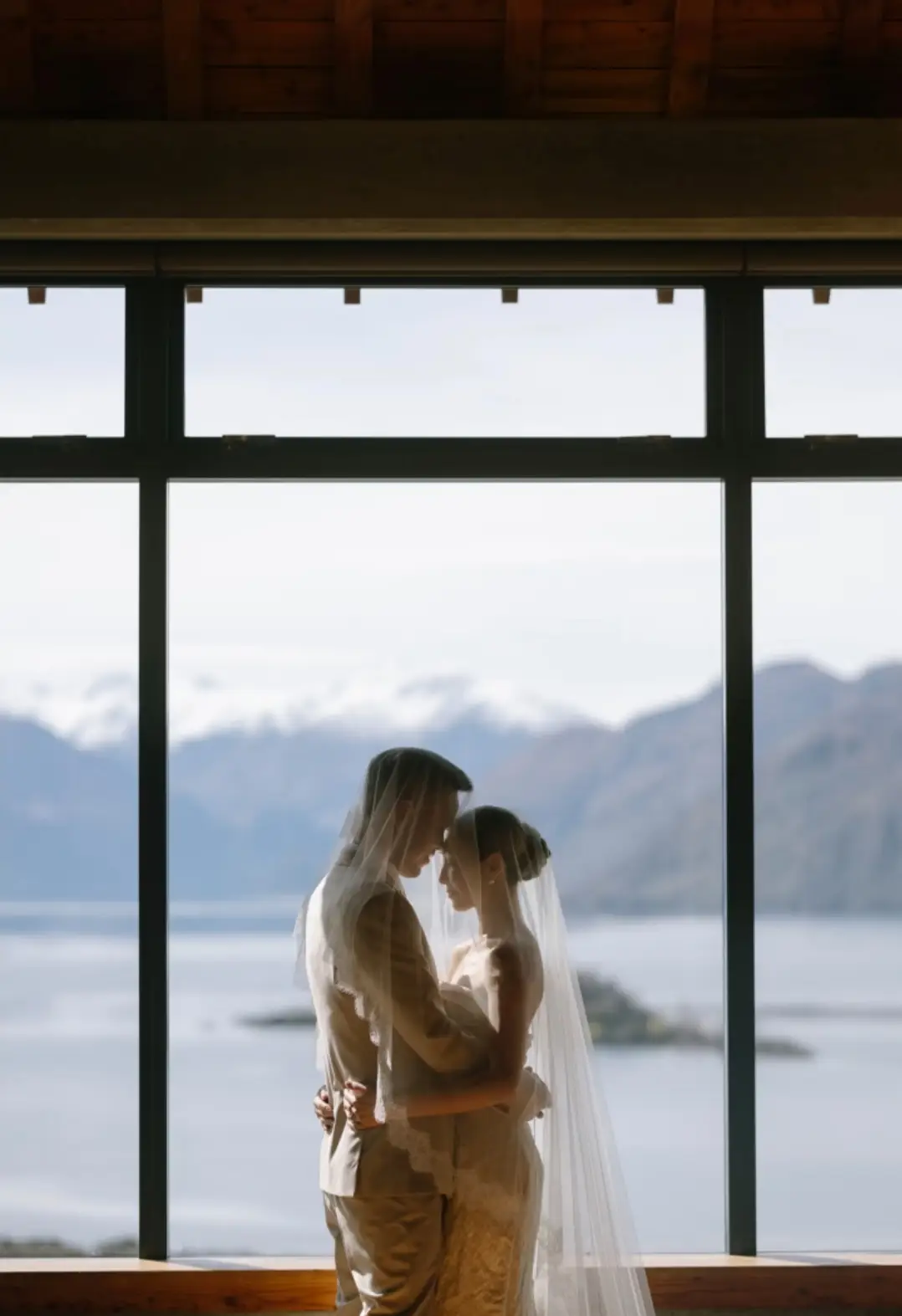 林盛斌促成胡定欣婚事_胡定欣陈健华婚礼媒人林盛斌_林盛斌 婚礼主持