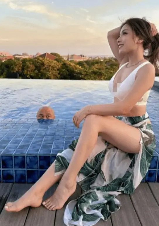 林霏儿社交网络分享_林盛斌 婚礼主持_林盛斌大女儿林霏儿