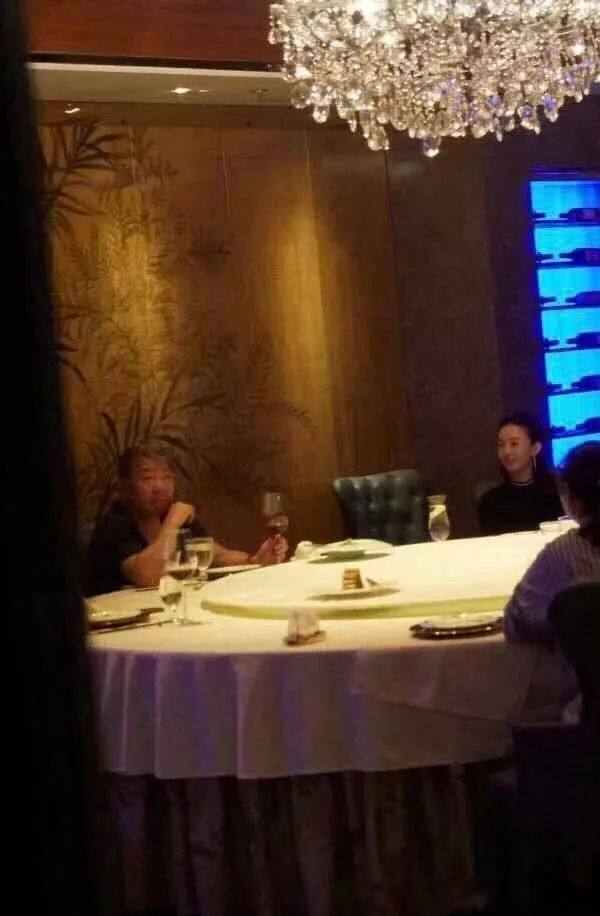 杨幂评价赵丽颖_赵丽颖复出 有翡 王一博转型困境