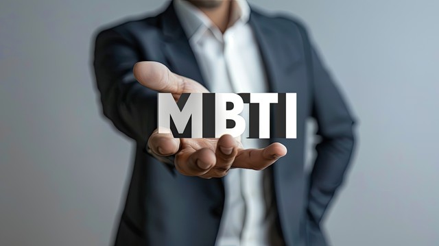 比较自我的人格是什么_MBTI感觉型人格特征_感觉型人格行为逻辑