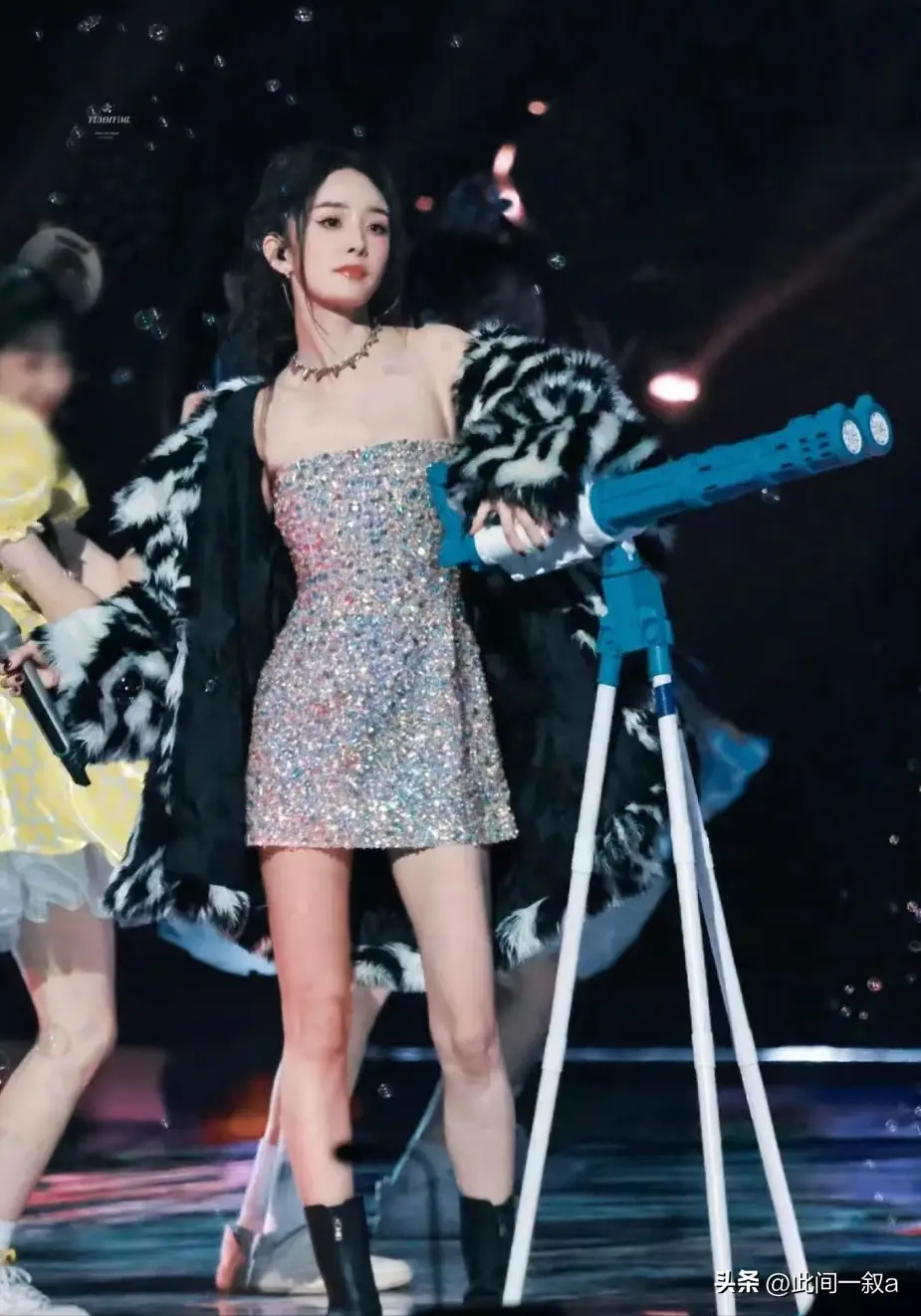 杨幂评价赵丽颖_杨幂性凝视_赵丽颖被性凝视事件