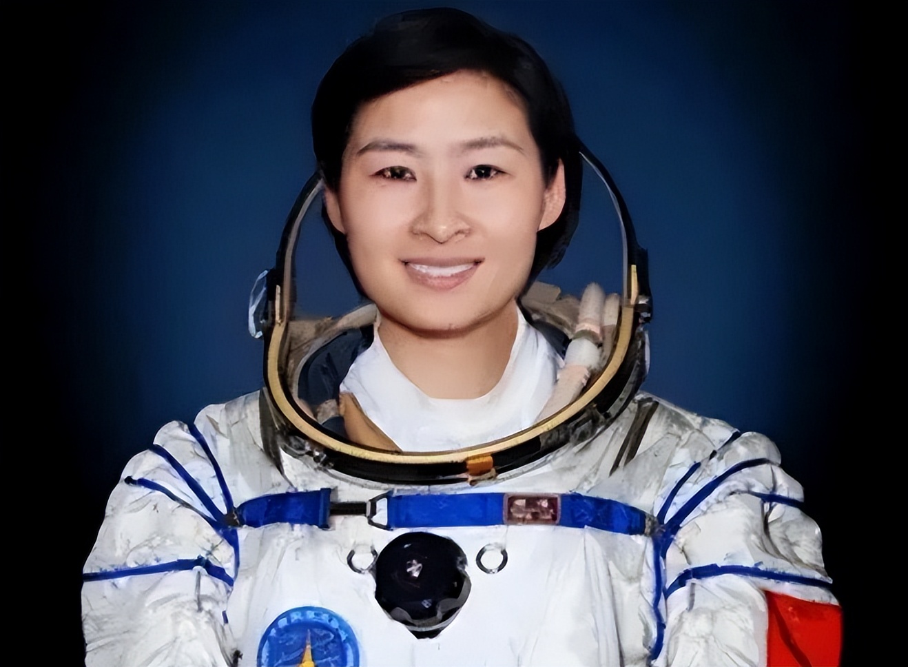 刘洋 太空女宇航员 丈夫支持_空军飞行员的妻子