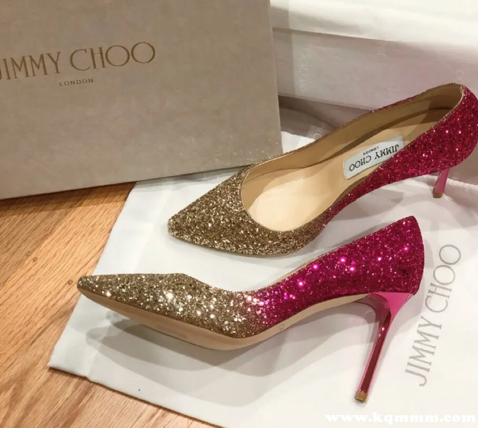 哪个牌子的鞋子会发光_意大利高跟鞋品牌推荐_高端高跟鞋品牌排行榜