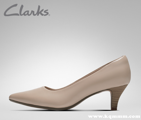 哪个牌子的鞋子会发光_高端高跟鞋品牌排行榜_意大利高跟鞋品牌推荐