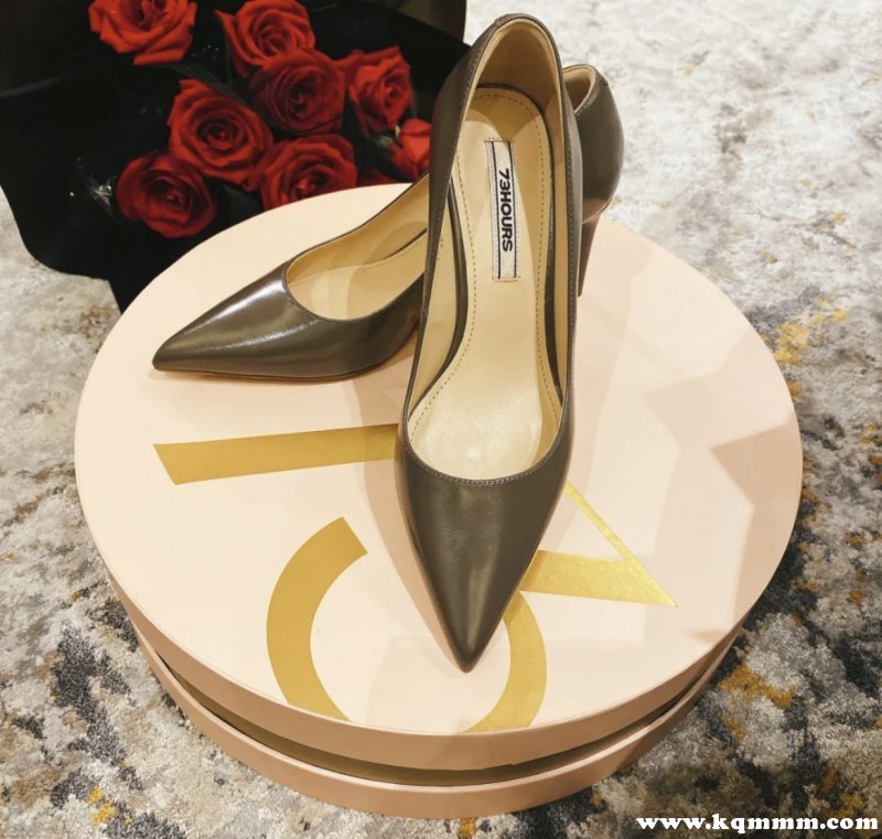 哪个牌子的鞋子会发光_意大利高跟鞋品牌推荐_高端高跟鞋品牌排行榜