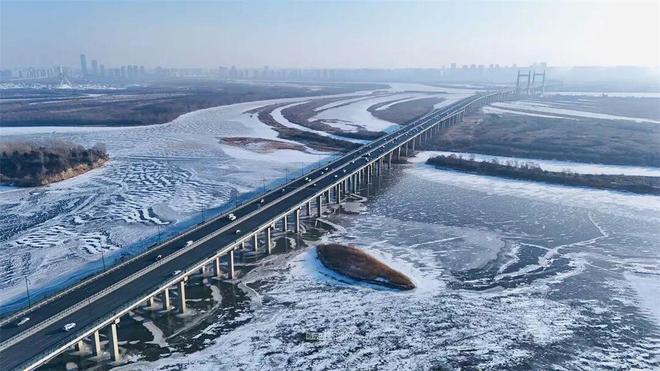 18日夜间至19日白天降雪伴大风_未来三天气温起伏过程_哈尔滨天气预报?