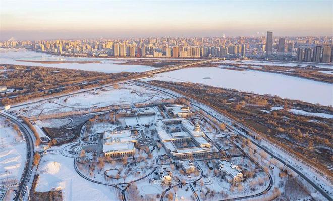 未来三天气温起伏过程_哈尔滨天气预报?_18日夜间至19日白天降雪伴大风