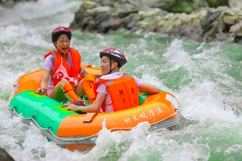 红安漂流门票_湖北漂流推荐_夏天湖北必去漂流景点