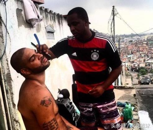 阿德里亚诺职业生涯巅峰期_阿德里亚诺 维埃里_阿德里亚诺堕落原因分析