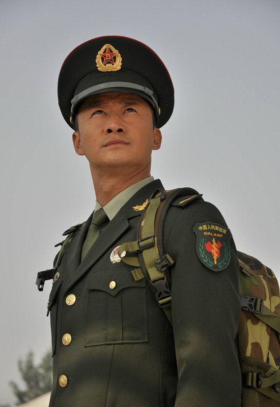 吴京 逆袭故事_吴京狼牙炒菜_吴京 早年经历