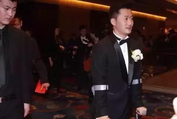 吴京狼牙炒菜_吴京 逆袭故事_吴京 早年经历