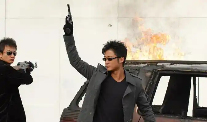 吴京狼牙炒菜_吴京 银幕形象转变 国民硬汉