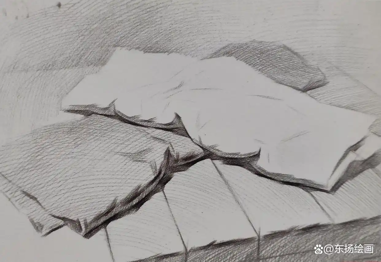 素描衬布画法步骤_素描衬布图片_衬布褶皱绘制技巧