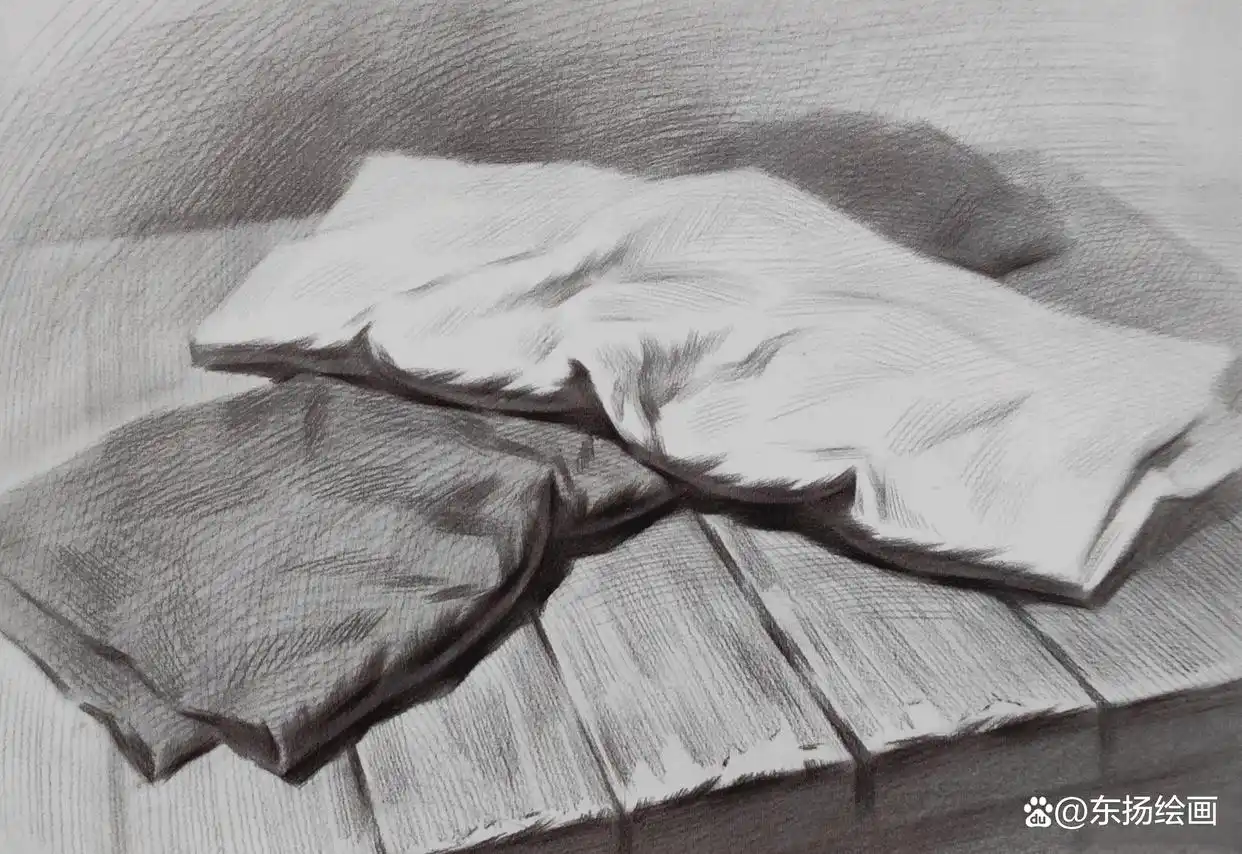 衬布褶皱绘制技巧_素描衬布画法步骤_素描衬布图片