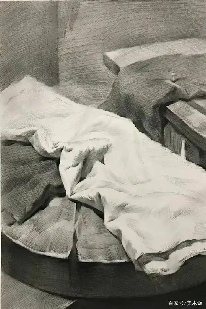 素描衬布画法_衬布体积感塑造_素描衬布图片