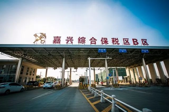 乌镇西塘经济基础与发展模式差异_乌镇与西塘古镇旅游开发比较_西塘乌镇在哪里