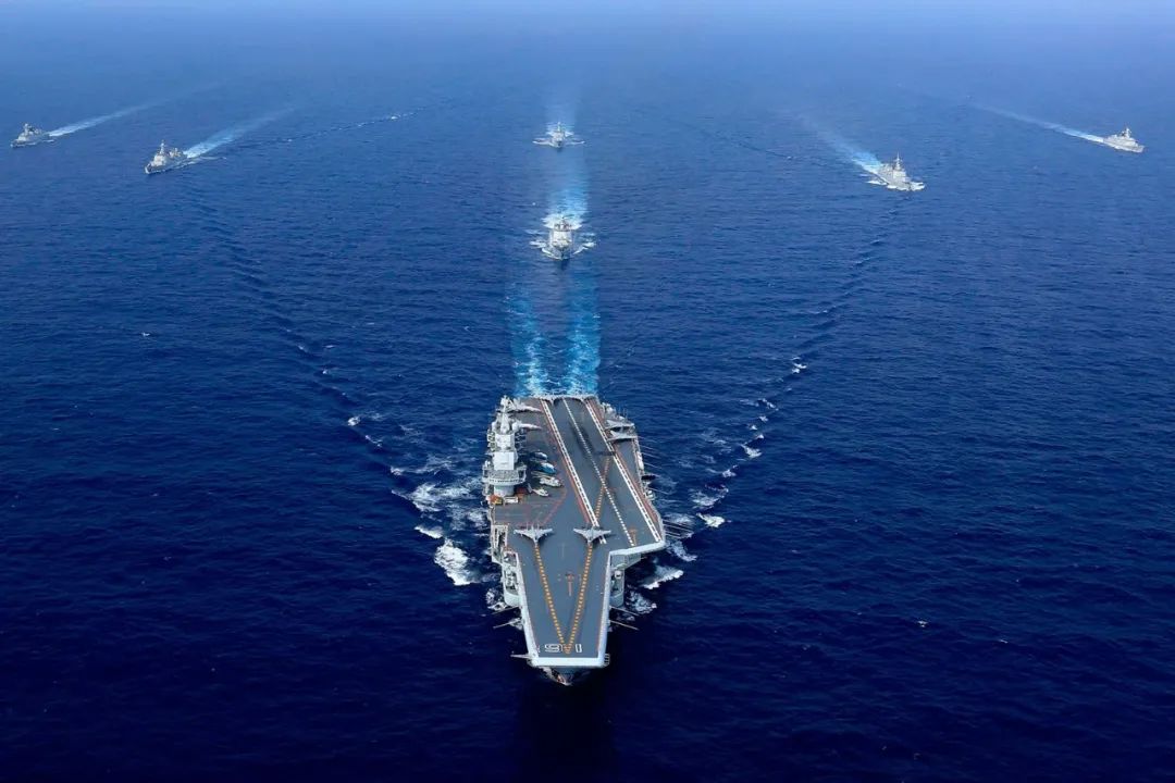 中国海军004型航空母舰设计构型_中国海军003型航空母舰福建舰试航_中国造航母最新图片