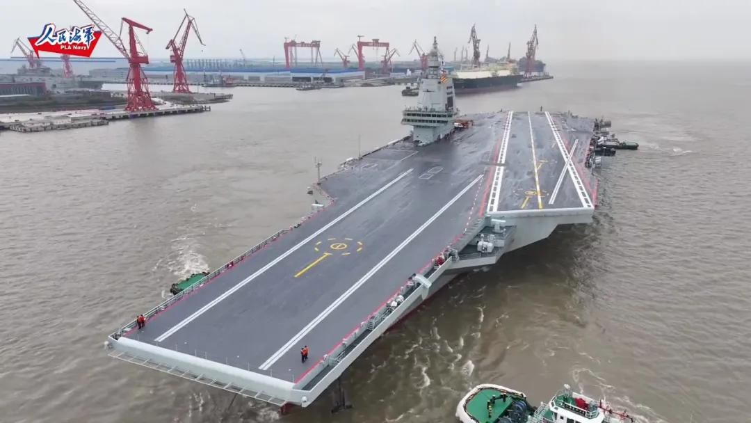 中国造航母最新图片_福建舰航母电磁弹射器试航_中国海军福建舰首次海上试航