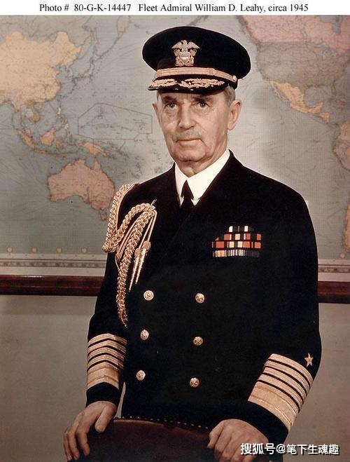 美国海军军衔肩章_美国历史上五星上将名单_美国五星上将军衔