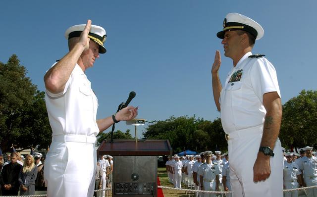 美国陆军准尉军衔标志_美国海军军衔肩章_美国海军准尉军衔识别