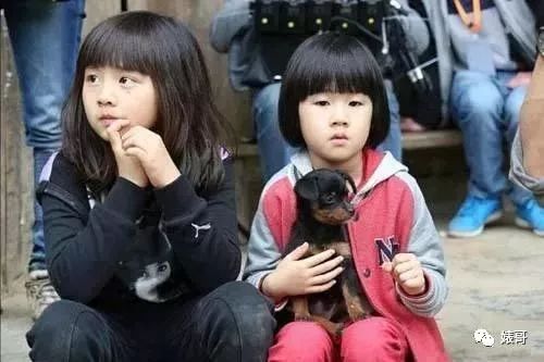 陆毅鲍蕾女儿庆生_陆毅鲍蕾二胎疑曝光_贝儿9岁生日