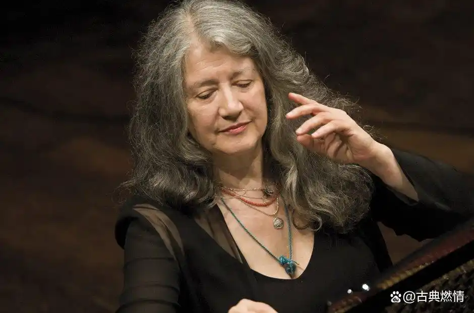 历史上最伟大的钢琴家排名_世界著名音乐家的名字_最伟大的25位钢琴家