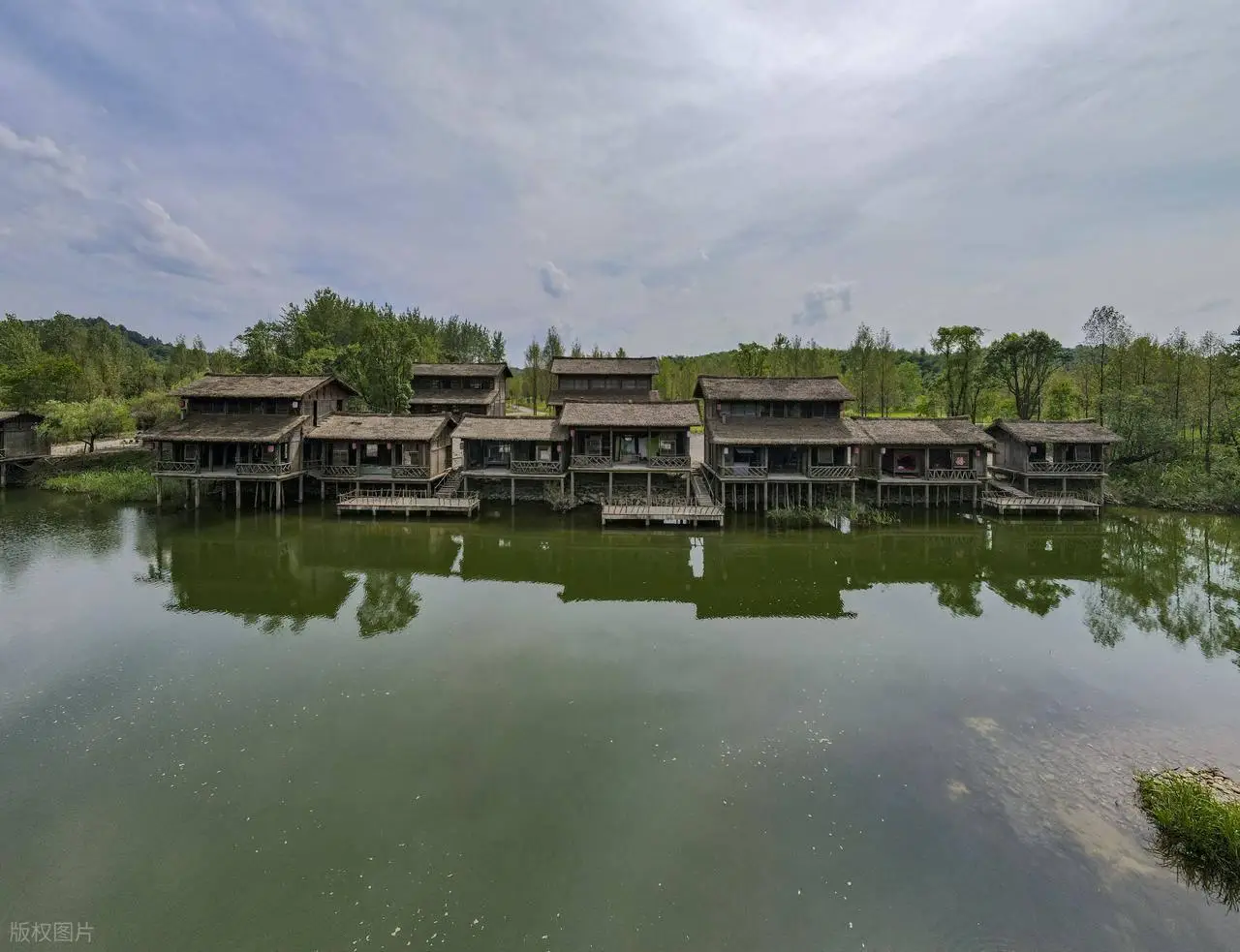 湖南旅游景点推荐_张家界国家森林公园攻略_湖南都市直播