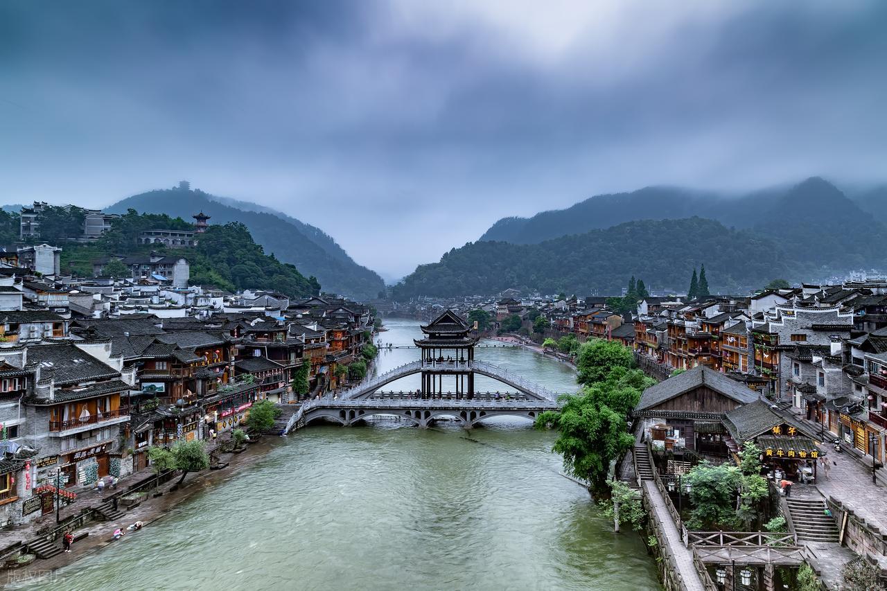 张家界国家森林公园攻略_湖南都市直播_湖南十大景点推荐