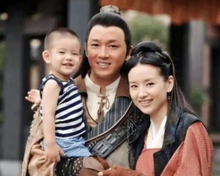 潘粤明董洁关系缓和_董洁潘粤明复合可能性_董洁与潘粤明复合