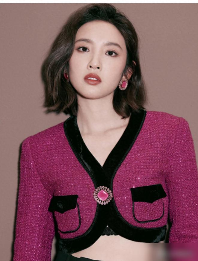 优雅气质发型_女性形象气质_新娘晚装发型图片