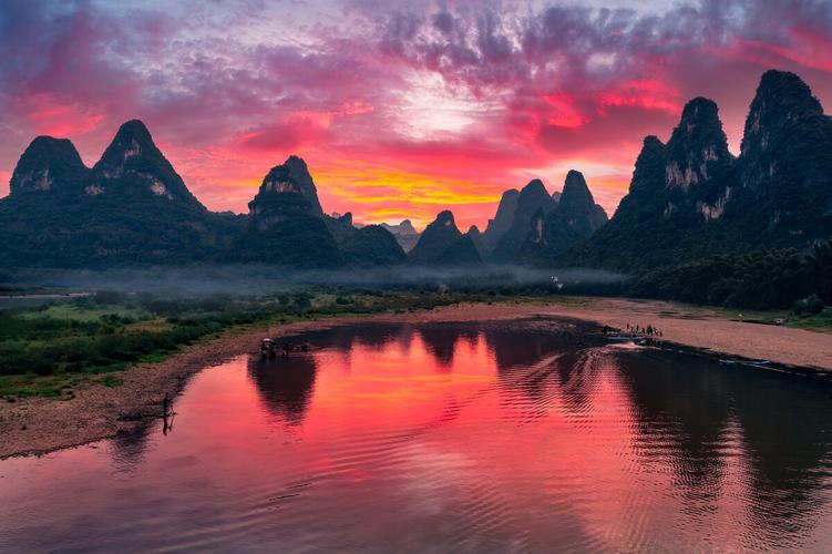 中国山水实景演出开山之作_山水文化 刘三姐 游戏_印象刘三姐实景演出