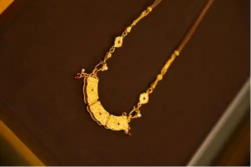 中式珠宝品牌_Z世代国潮消费趋势_中国珠宝文化