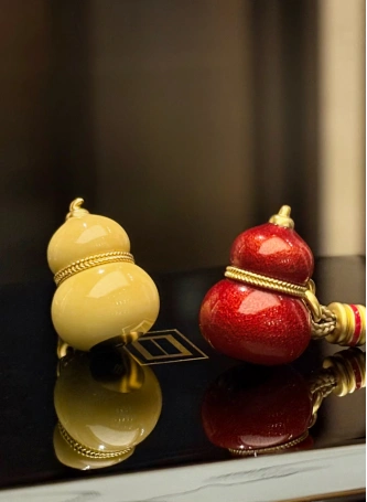 Z世代国潮消费趋势_中式珠宝品牌_中国珠宝文化