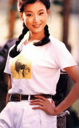 宋祖英图片大全_宋祖英童年艰苦经历_宋祖英年轻全家福