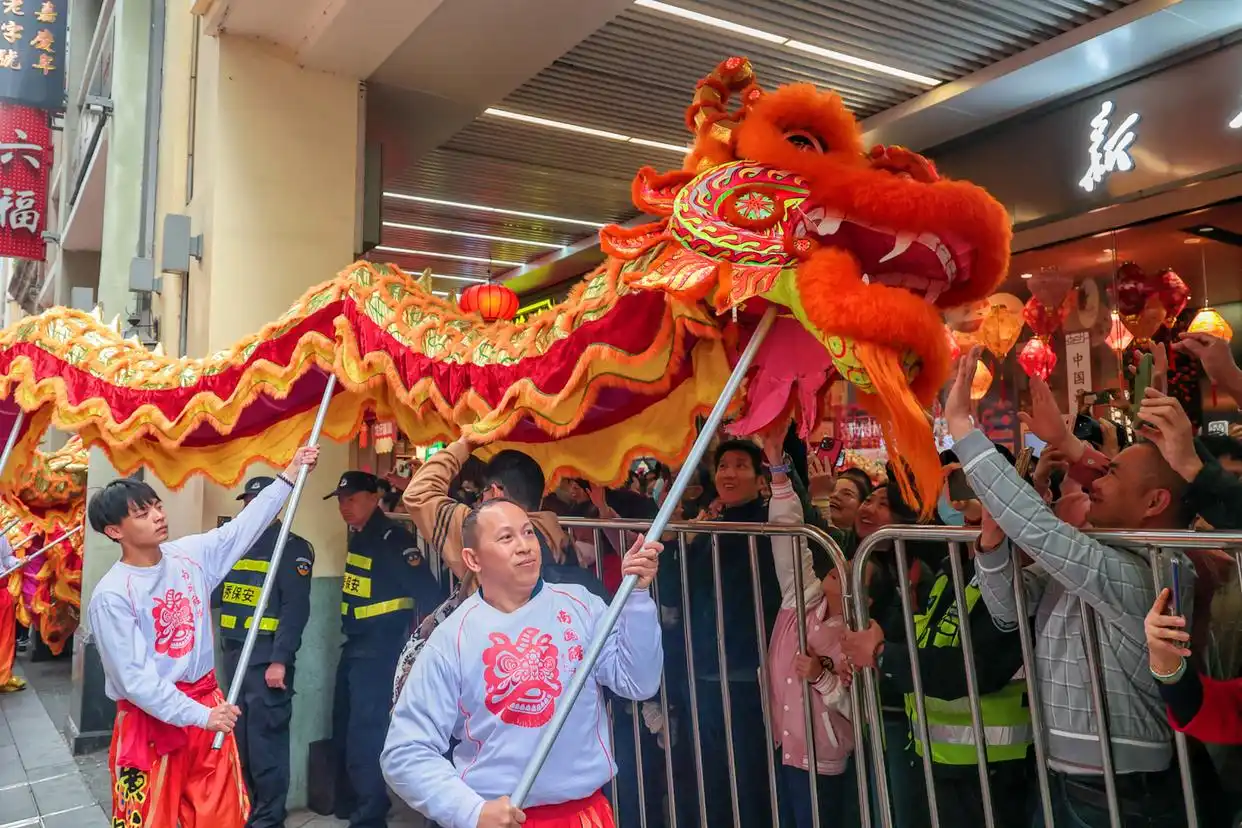 陈晓丹 广府庙会_2024广府庙会开幕式 粤港澳文化交融 庙会民俗巡游表演