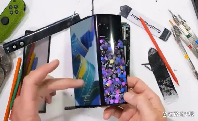 LG Rollable技术方案_lg柔性屏幕手机_LG卷轴手机拆解