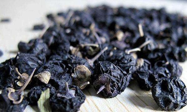 黑枸杞抗氧化能力研究_长期喝黑枸杞皮肤好得不得了_黑枸杞功效与作用