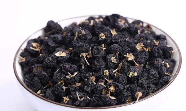 长期喝黑枸杞皮肤好得不得了_黑枸杞抗氧化能力研究_黑枸杞功效与作用