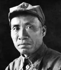 大将为何由周恩来授衔_我军军衔制度的曲折历程_战争时期我军干部的军衔情况