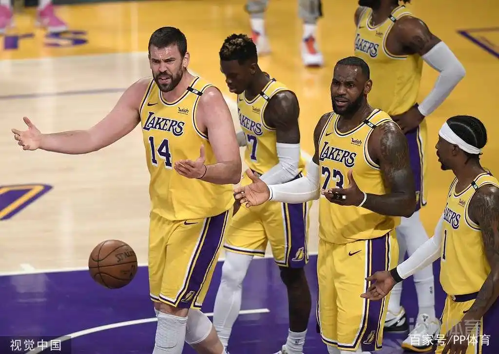 nba-湖人vs太阳 詹姆斯持球突破_湖人詹姆斯带领绝地反攻太阳保罗关键7分_NBA季后赛太阳vs湖人安东尼-戴维斯伤退布克火力全开