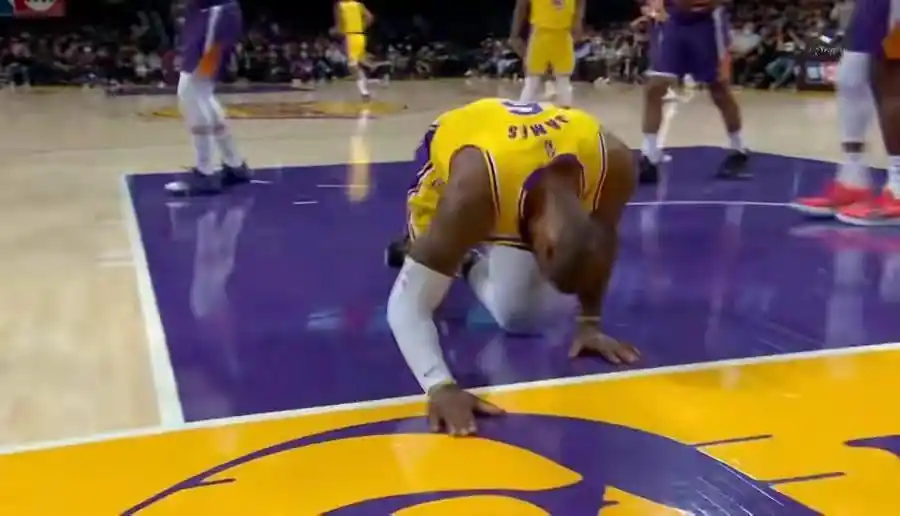 nba-湖人vs太阳 詹姆斯持球突破_湖人太阳比赛直播_NBA湖人太阳比赛分析