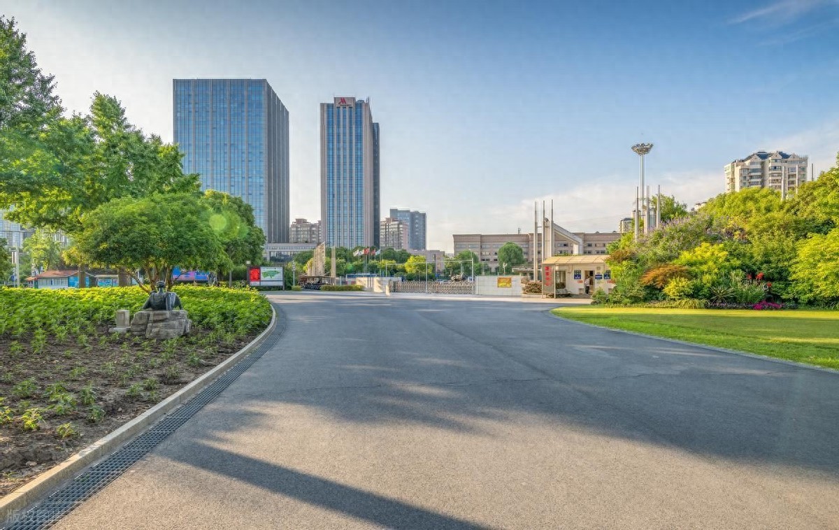 无锡什么地方好玩_无锡踏春免费景点_蠡湖中央公园樱花