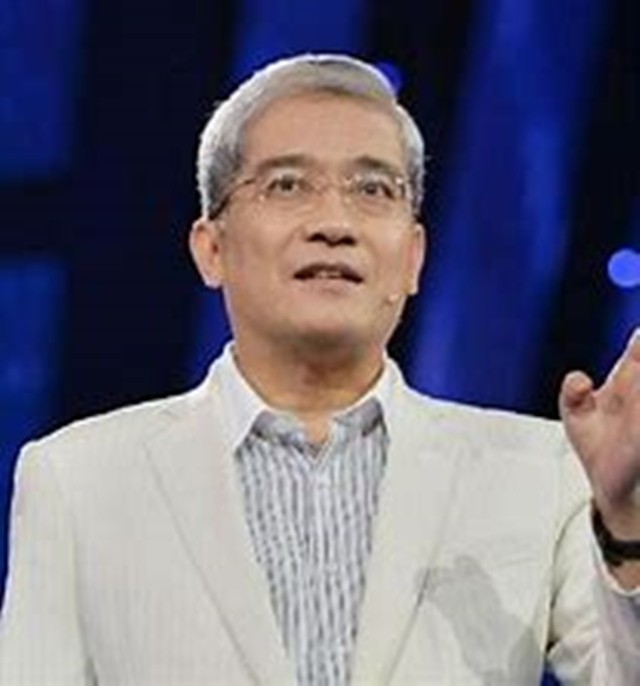 郎咸平 2003-2011 经济学家 火热程度 主持节目 100多期 渗透领域 收视不菲 观众喜爱 财经教育法律 互联网风云人物 作家富豪榜_郎咸平博客财经郎眼