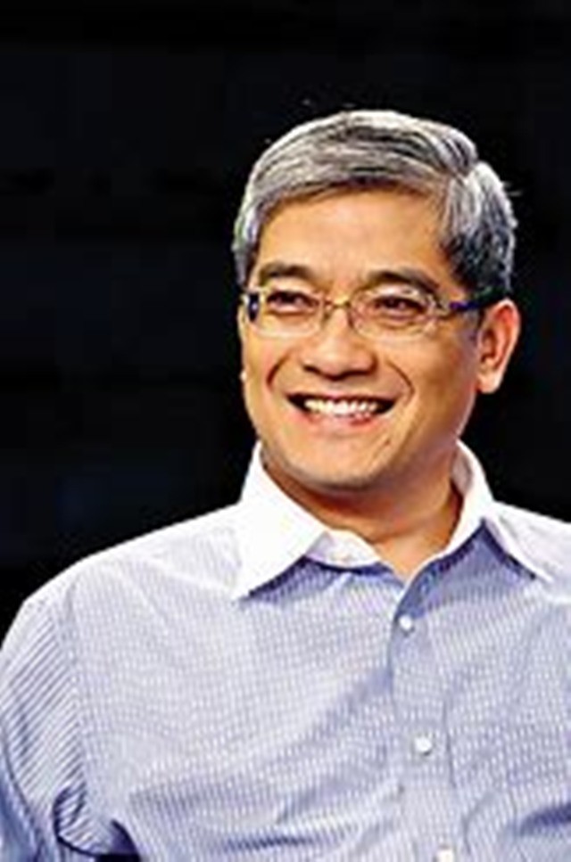 郎咸平 2003-2011 经济学家 火热程度 主持节目 100多期 渗透领域 收视不菲 观众喜爱 财经教育法律 互联网风云人物 作家富豪榜_郎咸平博客财经郎眼