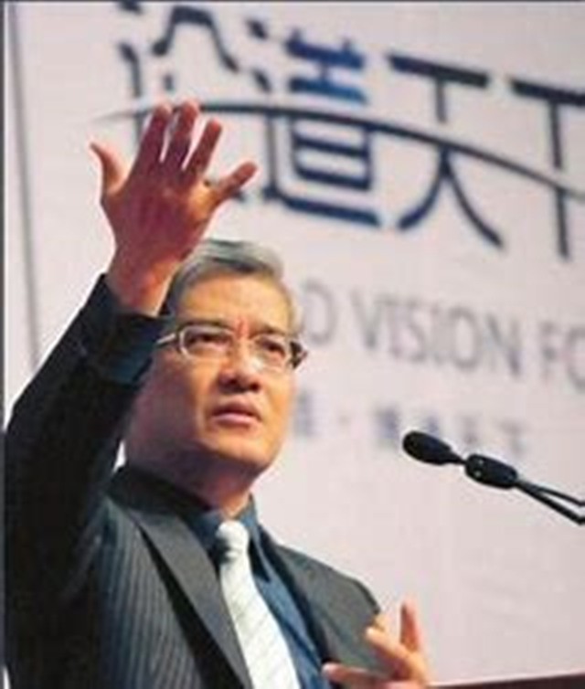 郎咸平博客财经郎眼_郎咸平 2003-2011 经济学家 火热程度 主持节目 100多期 渗透领域 收视不菲 观众喜爱 财经教育法律 互联网风云人物 作家富豪榜